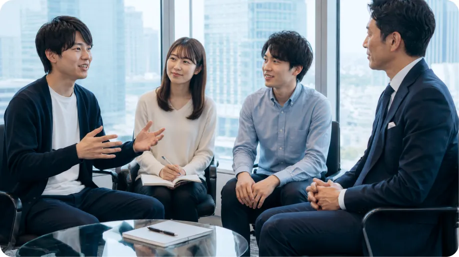 現役大学生や高専生と経営者が対話する様子